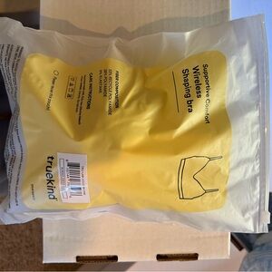 Truekind neutral Wireless Shaping Bra Medium